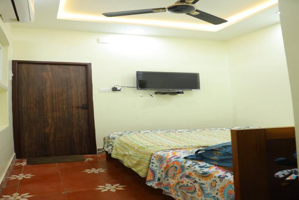 Heritage Home With 3 Bed/3 Bath With Kitchen In A Residential Neighborhood. 马杜赖 外观 照片